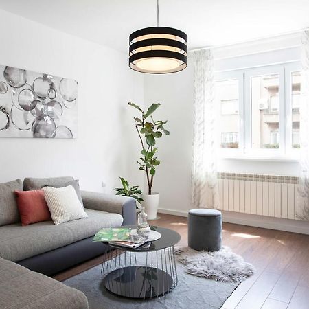 Sunny 2Bdr Apartment With A Balcony Zagreb Exterior foto